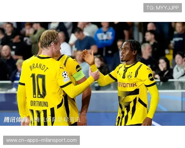 多特布兰特高速换位晃动抽射门将无解：从场上到场下的极致训练之路