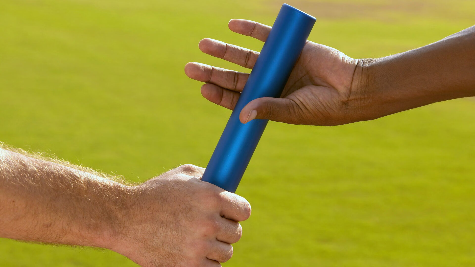 “徒步定向越野:东部新区赛场上演智慧与速度的竞逐”